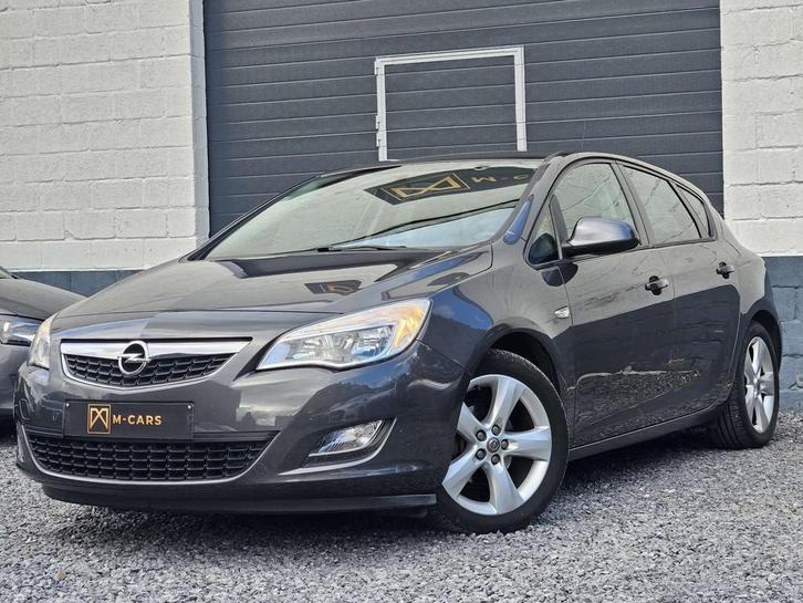 Opel Astra 112000km*1 er propriétaire* (bj 2011), Auto's, Opel, Bedrijf, Te koop, Astra, ABS, Airbags, Airconditioning, Boordcomputer