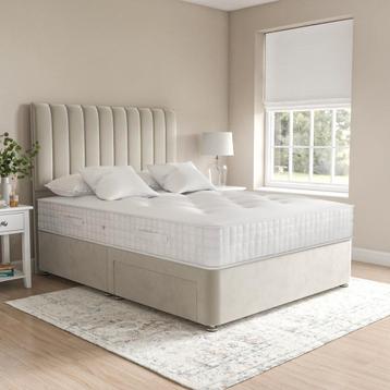 Luxe gloednieuw bed met matras te koop met gratis bezorging  beschikbaar voor biedingen