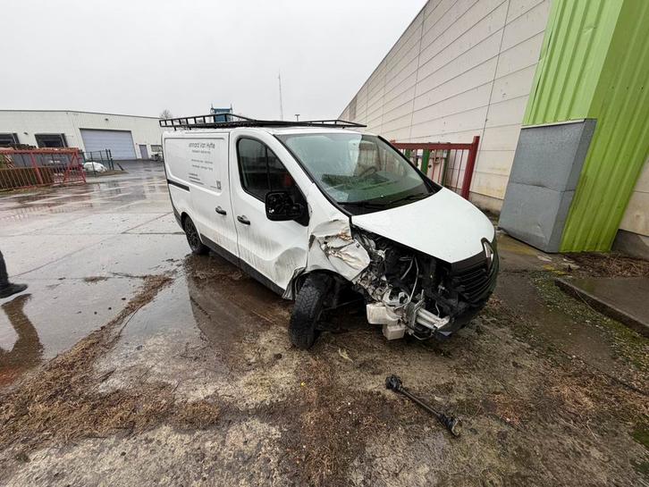 Renault traffic 2016 170.000km ongeluksvoertuig, Autos, Renault, Particulier, Trafic, ABS, Caméra de recul, Airbags, Bluetooth