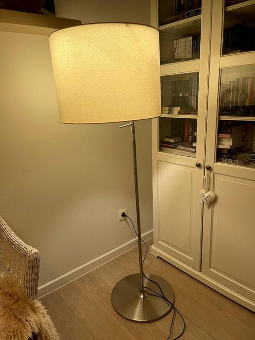 Lamp, Huis en Inrichting, Lampen | Vloerlampen, Gebruikt, 100 tot 150 cm, Metaal, Stof, Ophalen