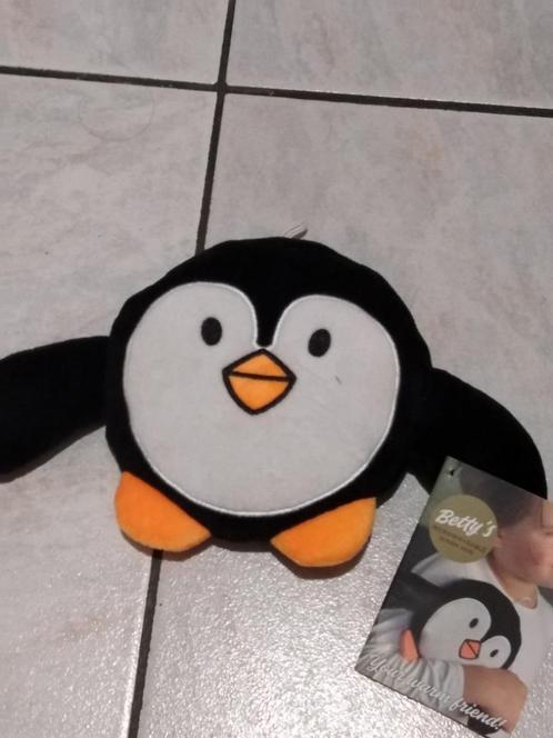 knuffel  betty,s microgolf warm pinguin (doos 115), Kinderen en Baby's, Speelgoed | Knuffels en Pluche, Nieuw, Ophalen of Verzenden