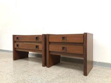 Vintage midcentury brutalistische ladekastjes/dressoir beschikbaar voor biedingen