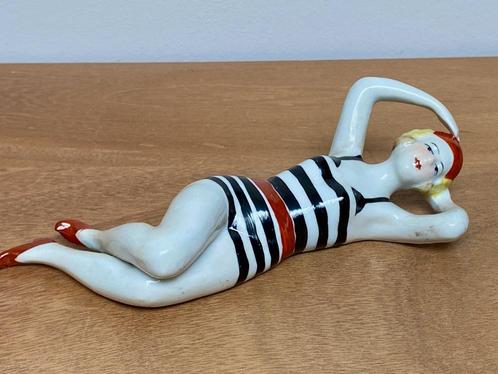 ANCIENNE FIGURINE PORCELAINE BAIGNEUSE ART DÉCO BORD de MER, Antiek en Kunst, Antiek | Porselein, Ophalen of Verzenden