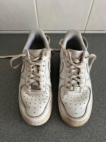 Witte Nike Air Force 1 - maat 39 beschikbaar voor biedingen