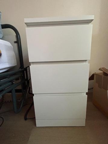 Nachtkastje ikea malm 3 lades, Huis en Inrichting, Slaapkamer | Nachtkastjes, Ophalen, Minder dan 45 cm, Nieuw, 55 tot 70 cm