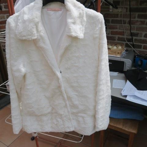 Jasje nieuw wit zeer zacht Alice et Maman mt 40, Kleding | Dames, Homewear, Nieuw, Maat 38/40 (M), Wit, Ophalen of Verzenden