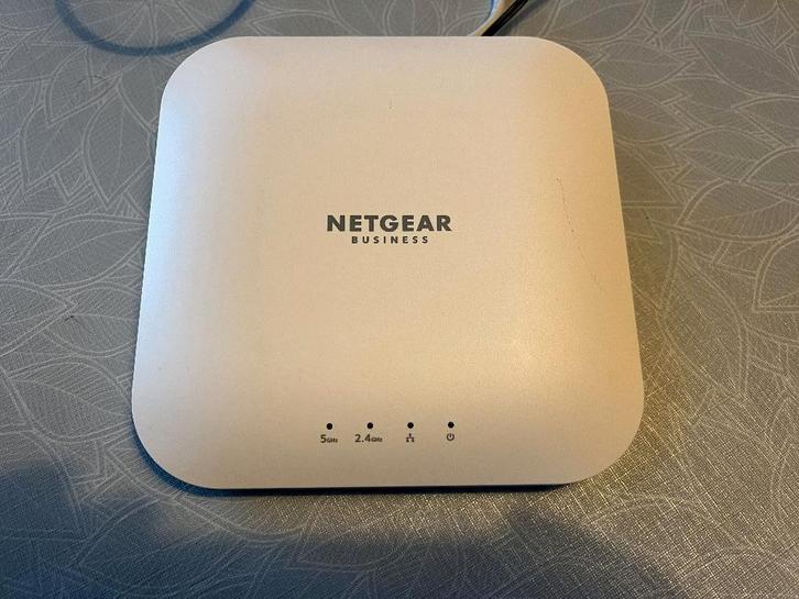 NETGEAR AX1800 Wi-Fi Extender, Computers en Software, WiFi-versterkers, Zo goed als nieuw, Ophalen