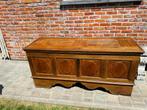Volle eike dekenkist, Huis en Inrichting, Woonaccessoires | Kisten, Ophalen