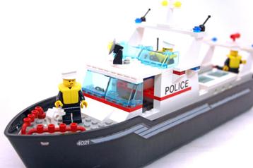 LEGO Politie boot 4021 Police Patrol beschikbaar voor biedingen