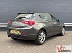 Alfa Romeo Giulietta 1.4 T Distinctive | Climate | Cruise |, Auto's, Alfa Romeo, 149 g/km, Bedrijf, Zilver of Grijs, Start-stop-systeem