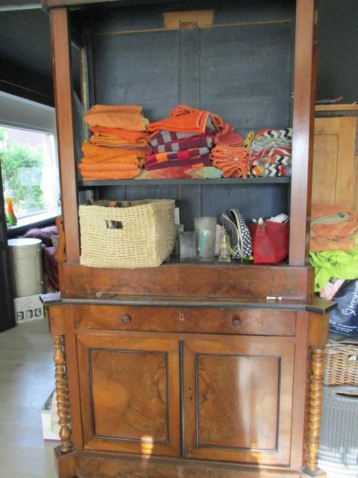 17de eeuws hout polytoer kast, Antiek en Kunst, Antiek | Meubels | Kasten, Ophalen