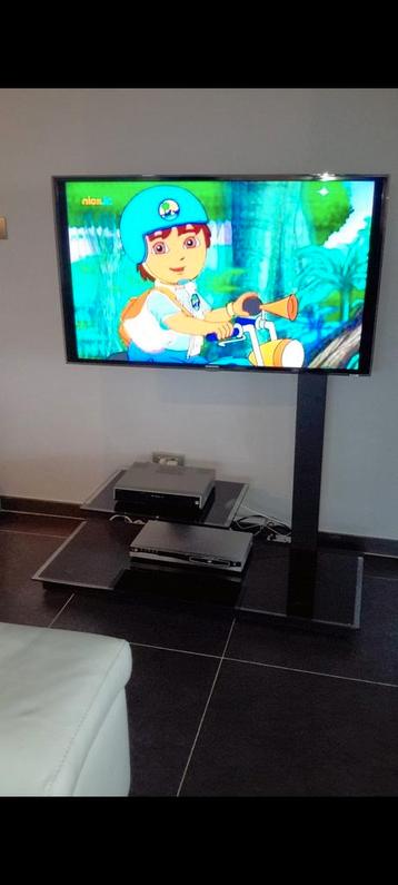 Tv meubel + beugel beschikbaar voor biedingen