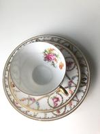 oud porselein setje 3 stuks, Verzamelen, Verzenden, Zo goed als nieuw, Porselein, Kop en/of schotel