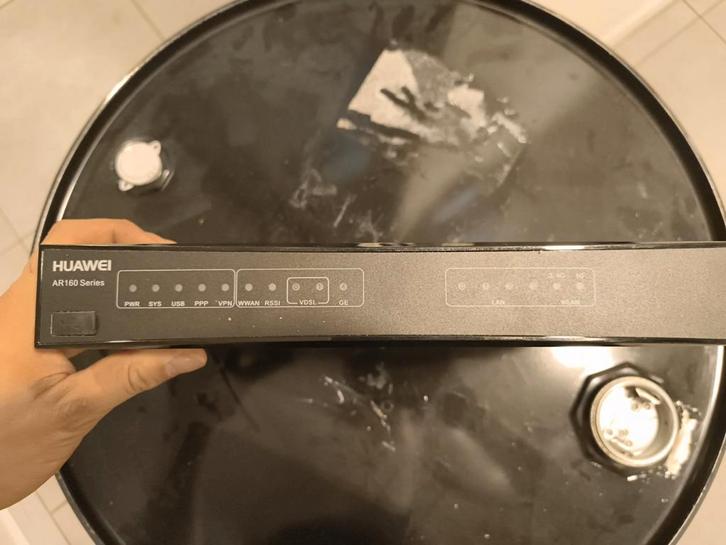 Huawei AR160 Series Bedrijfsrouter, Computers en Software, Netwerk switches, Ophalen