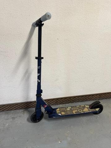  Kinderstep – Donkerblauw – €20 beschikbaar voor biedingen