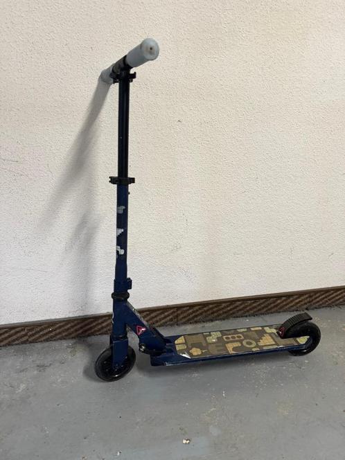 Kinderstep – Donkerblauw – €20, Fietsen en Brommers, Steps, Gebruikt, Gewone step, Ophalen