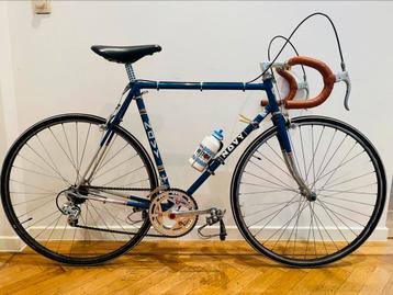 Vintage retro Novy racefiets koersfiets oldtimer beschikbaar voor biedingen