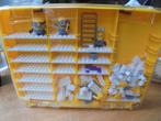 Koffertje met 3 mini Minions en blokjes (Mega bloks), Ophalen of Verzenden, Gebruikt, Jongen of Meisje