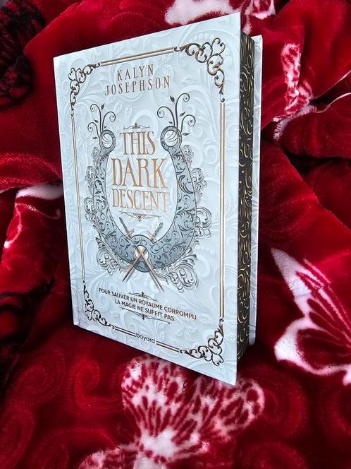 Deze in Dark Descent van Kalyn Josephson gebonden verzamelaa, Boeken, Fantasy, Nieuw, Ophalen of Verzenden