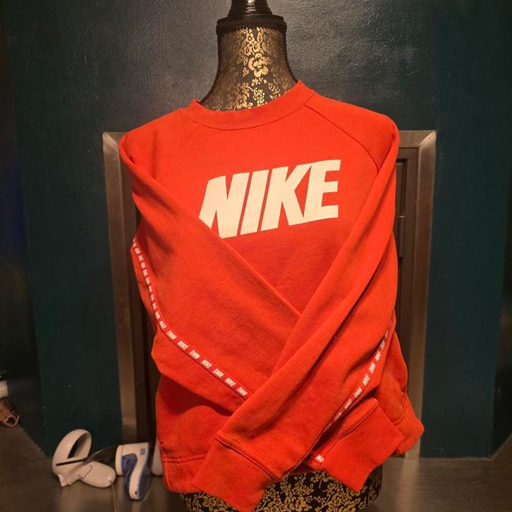 Nike rood sweatshirt - Maat M - Uitstekende conditie

M/38/1, Kleding | Dames, Sportkleding, Rood
