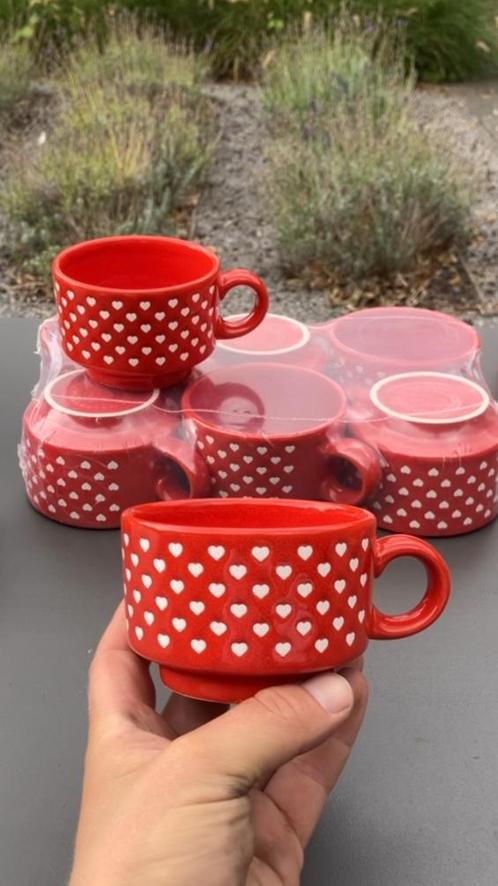 70’s servies in nieuwstaat, Antiek en Kunst, Antiek | Servies compleet, Ophalen of Verzenden