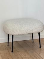Bouclé poef / zitbank, Comme neuf, Enlèvement, Rectangulaire, Moins de 50 cm