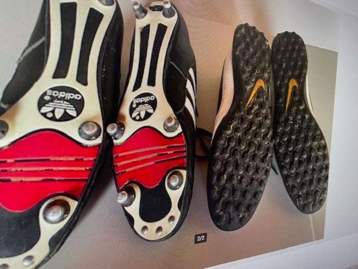 voetbalschoenen en sneackers  grote maat, Sport en Fitness, Voetbal, Zo goed als nieuw, Schoenen, Ophalen of Verzenden