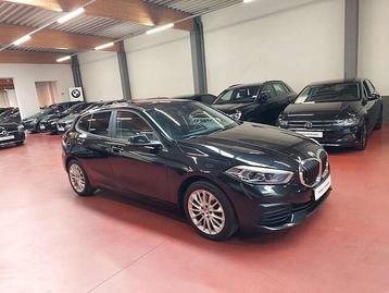 BMW 118 iA + TOIT PANO + LED + 1/2 CUIR SPORT + KEYLESSGO beschikbaar voor biedingen