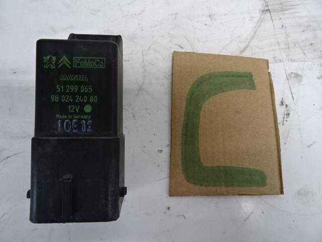 RELAIS BOUGIE PRECHAUFFAGE C4 Picasso (UD / UE / UF), Autos : Pièces & Accessoires, Électronique & Câbles, Citroën, Utilisé