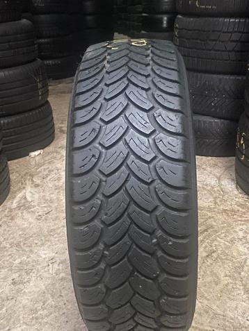 215/70/R15c Vredestein avec montage et équilibrage  disponible aux enchères