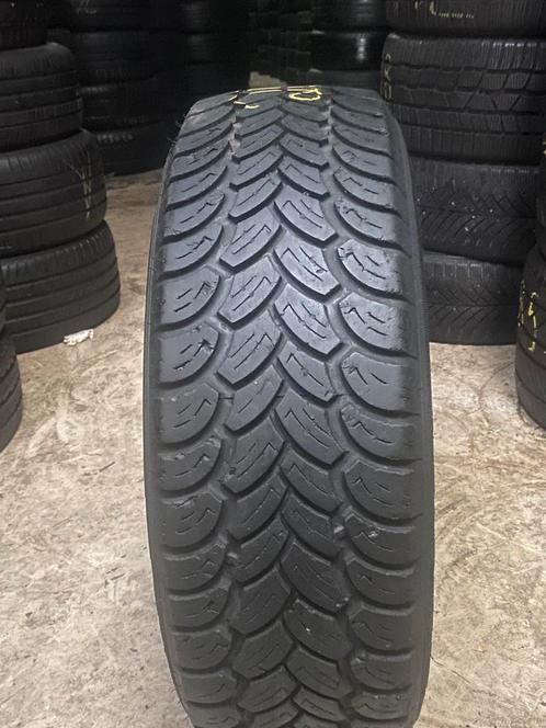 215/70/R15c Vredestein avec montage et équilibrage, Autos : Pièces & Accessoires, Commande, Enlèvement