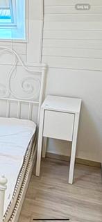 table de chevet ikea, Enlèvement ou Envoi, Utilisé