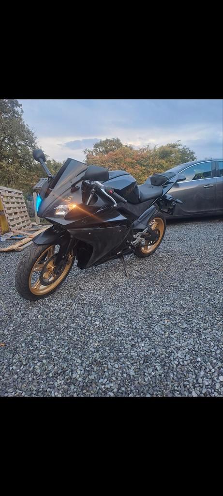 Yamaha yzf-r125cc maar 7000 kms, Motoren, Motoren | Yamaha, Particulier, Ophalen