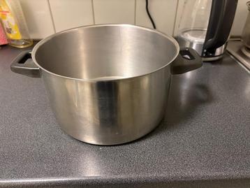 Set Potten & Pannen – Gebruikt Maar Nog Prima in De Keuken! beschikbaar voor biedingen