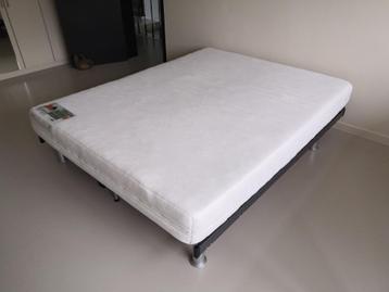 Matras en lattenbodem 160x200 disponible aux enchères