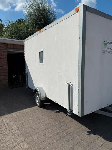 Werfkeet beschikbaar voor biedingen