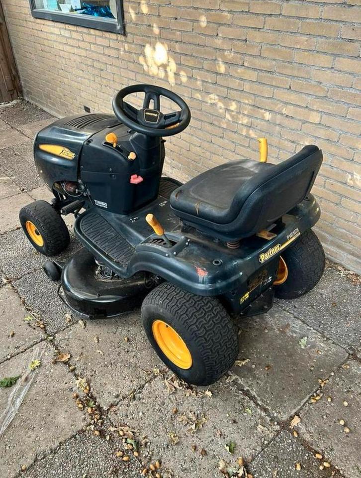 Partner elektrische zitmaaier te koop, Tuin en Terras, Zitmaaiers, Zo goed als nieuw, Elektrische starter, Ophalen