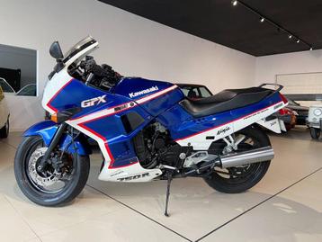 Kawasaki gpx 750 r voor onderdelen of afbraak beschikbaar voor biedingen