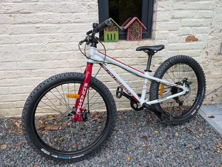 VTT 24 pouces Commençal Ramones, Fietsen en Brommers, Fietsen | Jongens, Gebruikt, 24 inch, Handrem, Versnellingen, Ophalen