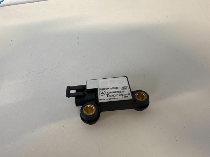 Airbag Sensor van een Mercedes ML-Klasse, Auto-onderdelen, Overige Auto-onderdelen, Mercedes-Benz, Gebruikt, 3 maanden garantie