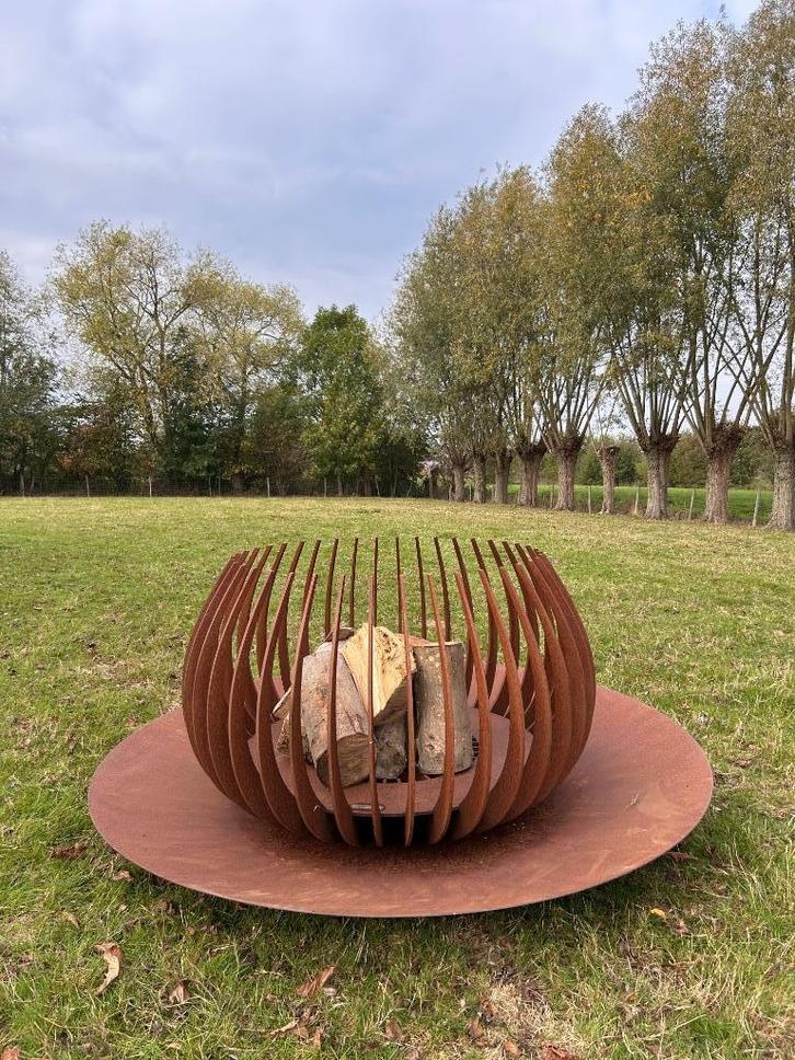 Vuurkorf en schaal, Tuin en Terras, Vuurkorven, Zo goed als nieuw, Vuurkorf, Ophalen