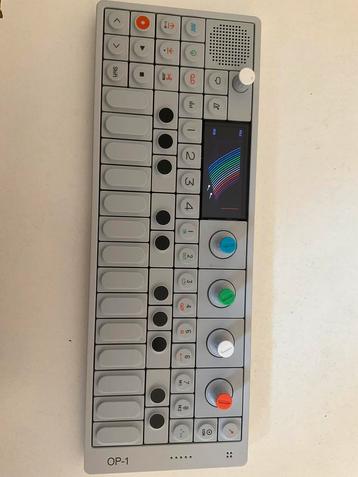 Op-1 en très bon état., Musique & Instruments, Synthétiseurs, Enlèvement ou Envoi, Comme neuf