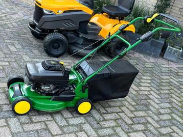 John Deere R47kb gebruikte grasmaaier Kawasaki en meskoppeli