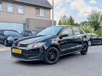 Gekeurd voor verkoop Volkswagen Polo benzine Euro 5, Auto's, Voorwielaandrijving, Euro 5, Stof, Zwart