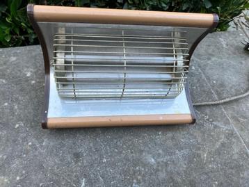 VINTAGE STRAALKACHEL 1982 MADE IN GDR. WERKT NOG. beschikbaar voor biedingen
