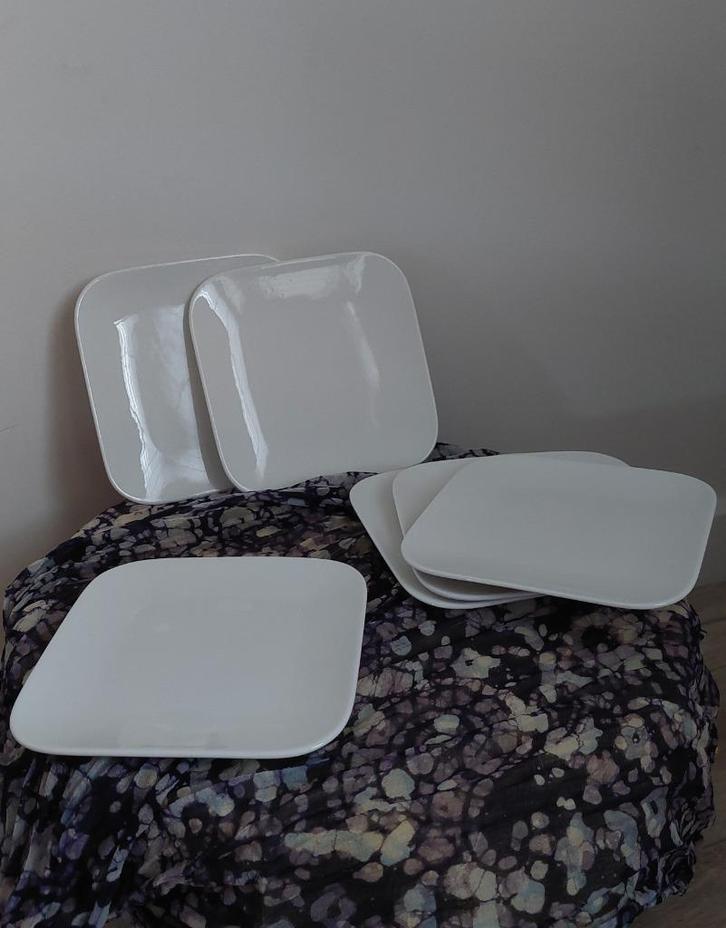 6 porseleinen dessertbordjes, Huis en Inrichting, Keuken | Servies, Zo goed als nieuw, Bord(en), Effen, Aardewerk, Ophalen
