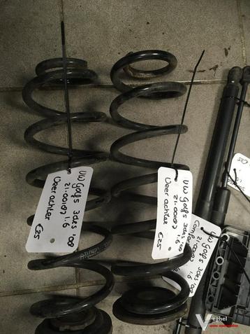 vw golf 5 '08 spiraalveer L+R achter beschikbaar voor biedingen