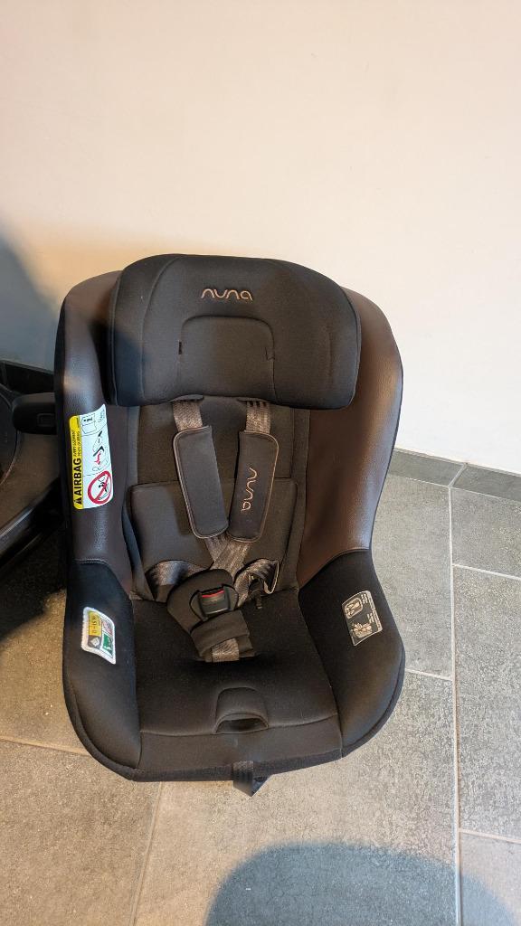 Nuna kinderstoel auto - Van 0 tot 4 jaar & isofix base., Kinderen en Baby's, Autostoeltjes, Zo goed als nieuw, Overige merken