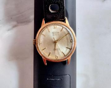Vintage herenhorloge white star beschikbaar voor biedingen