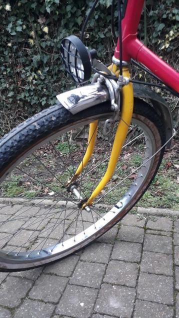Het mooi fiets voor te koop beschikbaar voor biedingen